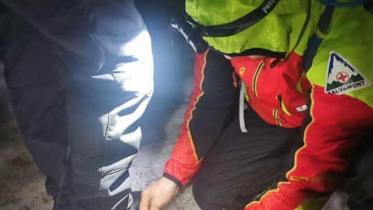 Misiune pentru salvarea unui tânăr de 20 de ani aflat în Piatra Craiului