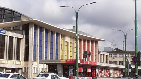 Proiectul reamenajării zonei din fața Gării Brașov intră în conservare, pentru moment