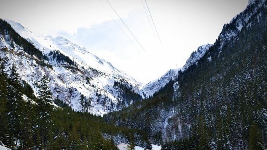 Tragedie la Bâlea Lac! Un salvamontist sibian a murit, după ce a fost prins în avalanșă