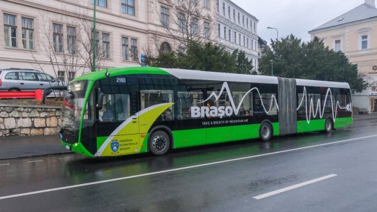 Oferte pentru realizarea primelor benzi dedicate transportului în comun în Brașov