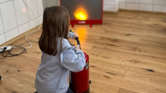 Activități cu ocazia Săptămânii Protecției Civile, în școlile din Brașov