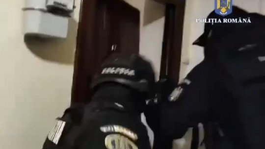 Persoane arestate preventiv pentru trafic de droguri de risc și de mare risc