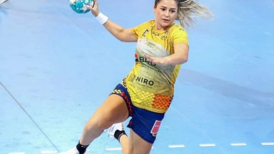 Nicoleta Dincă s-a retras din naționala de handbal feminin
