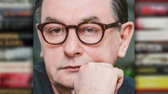Interviu cu scriitorul Eugen Ovidiu Chirovici, la Radio România Brașov