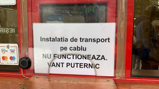 Vântul puternic a oprit instalațiile de transport pe cablu din Masivul Postăvarul