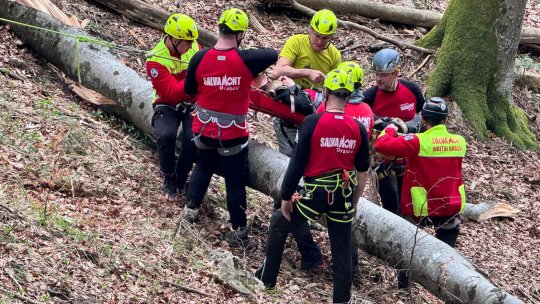Primul exercițiu regional salvaspeo organizat în Avenul Groapa de Aur din Masivul Postăvaru