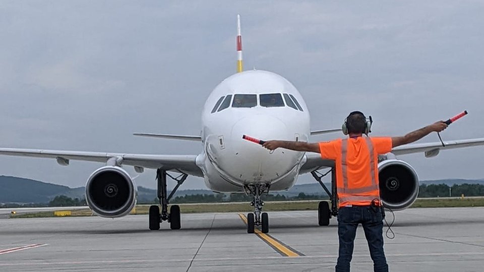 12 zboruri noi pe săptămână de pe Aeroportul din Ghimbav