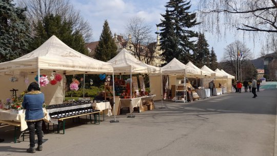 S-a deschis "Târgul de flori"