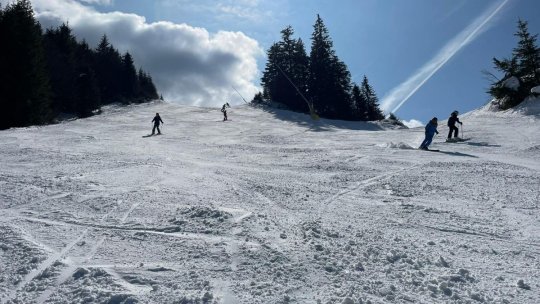 1,7 milioane de treceri prin turnichete, în sezonul de schi din Poiana Brașov