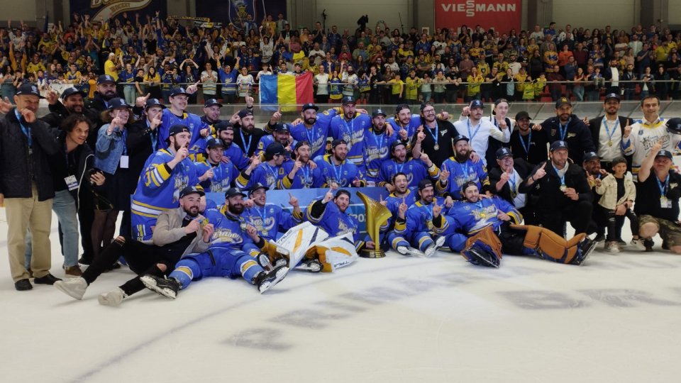 VIDEO Corona Brașov este câștigătoarea Erste Liga la hochei pe gheață