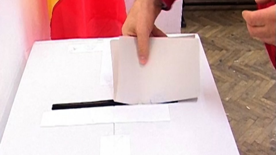 Mai mulți consilieri locali și secții de votare, în județ, ca urmare a creșterii populației