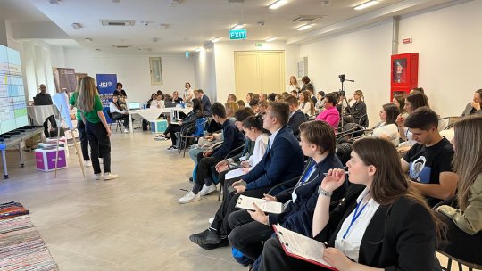 Zeci de liceeni din toată țara, în „Arena Urșilor Junior” din Brașov