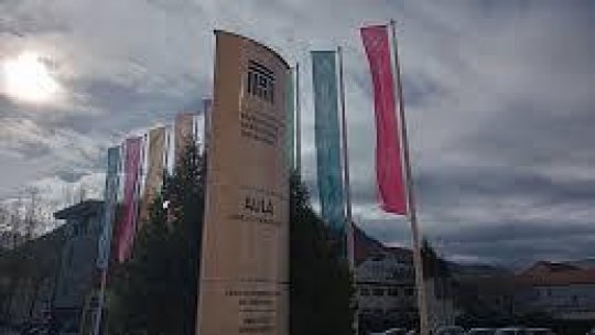 Cei mai buni elevi la Fizică din România se află zilele acestea la Brașov