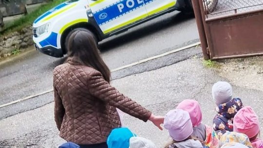 Polițiștii din Predeal au fost vizitați de preșcolari