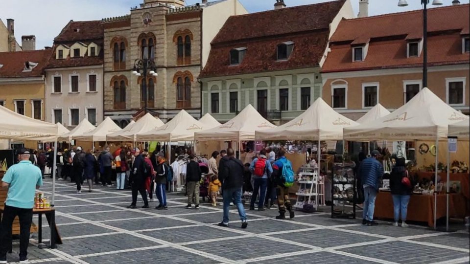 Târg de Paște în Piața Sfatului