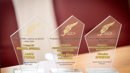 Trei „Profesori Altfel” din județ, recompensați de către elevi și o asociație brașoveană