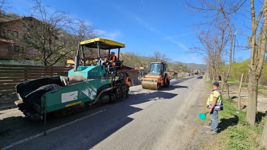Au început lucrările de modernizare a DN73F, între Moieciu de Jos și Moieciu de Sus