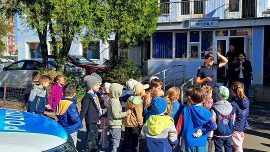 Preșcolarii, în vizită la Poliție