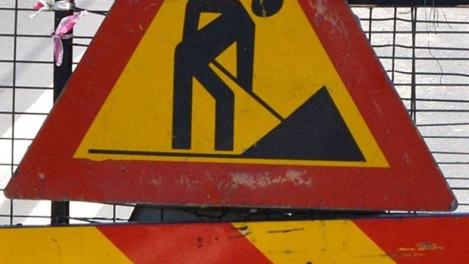 Se caută constructor pentru reabilitarea unui drum din zona turistică de la poalele Munților Făgăraș