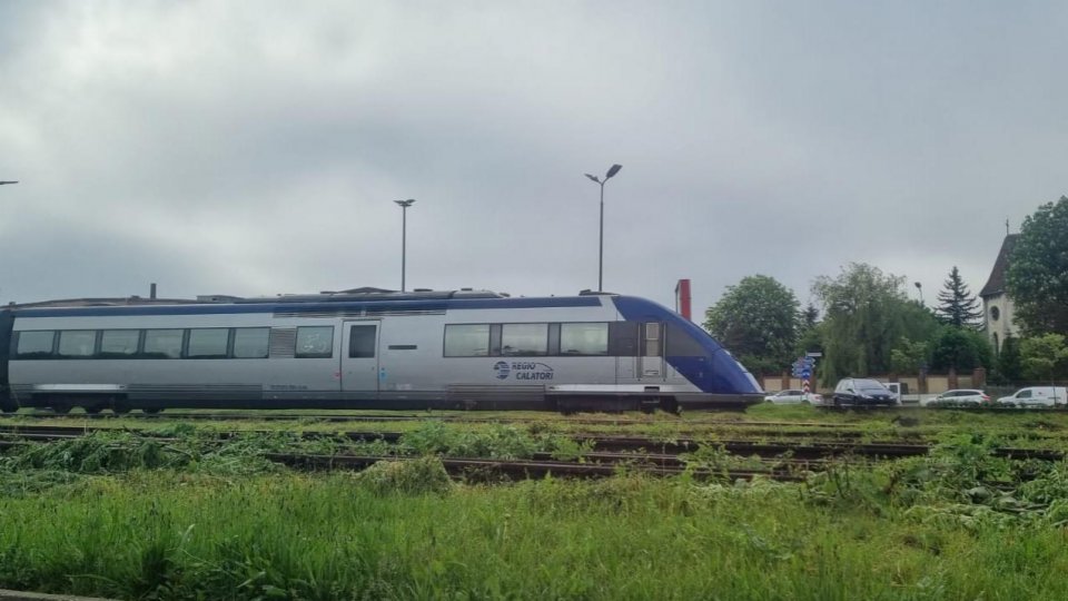 Bilete de tren cu reducere pentru turiștii care vin la sărbătoarea Junilor