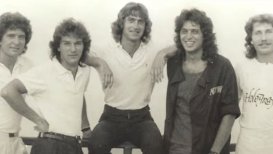 Recomandarea zilei este Holograf - „Sigur” (VIDEO)