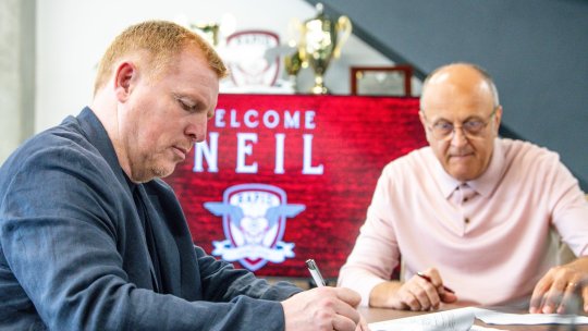 Neil Lennon, oficial la Rapid