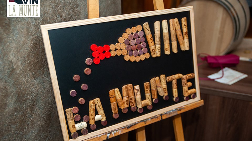 Peste 90 de crame și-au anunțat prezența la festivalul "Vin la munte"