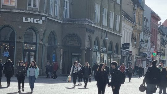 Cum a evoluat populația județului Brașov?