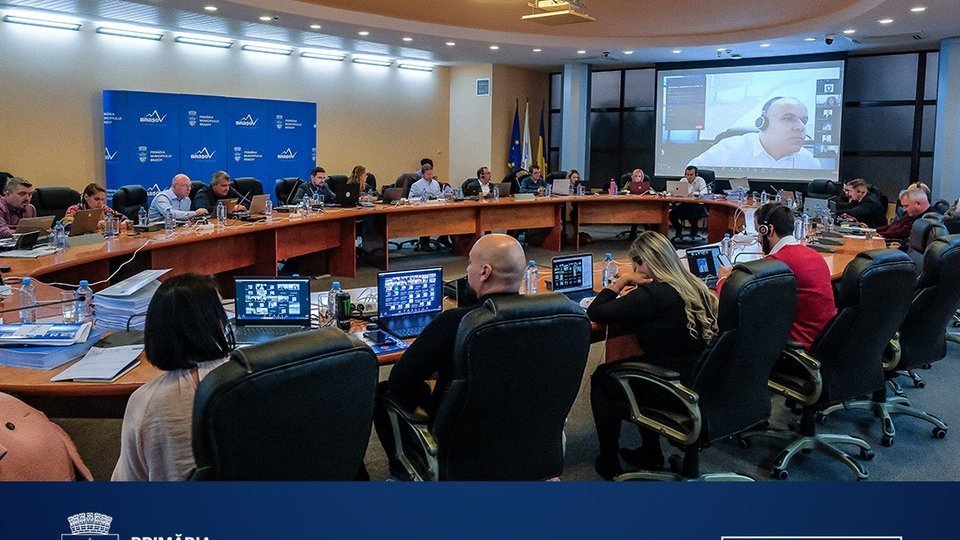 Consilierii locali, convocați vineri în ședință de îndată