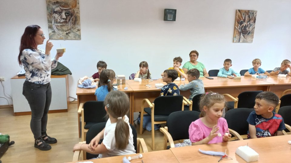 Atelier de împâslit cu acul la Reduta