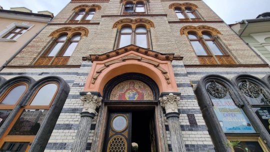 Vecernia în mai multe limbi