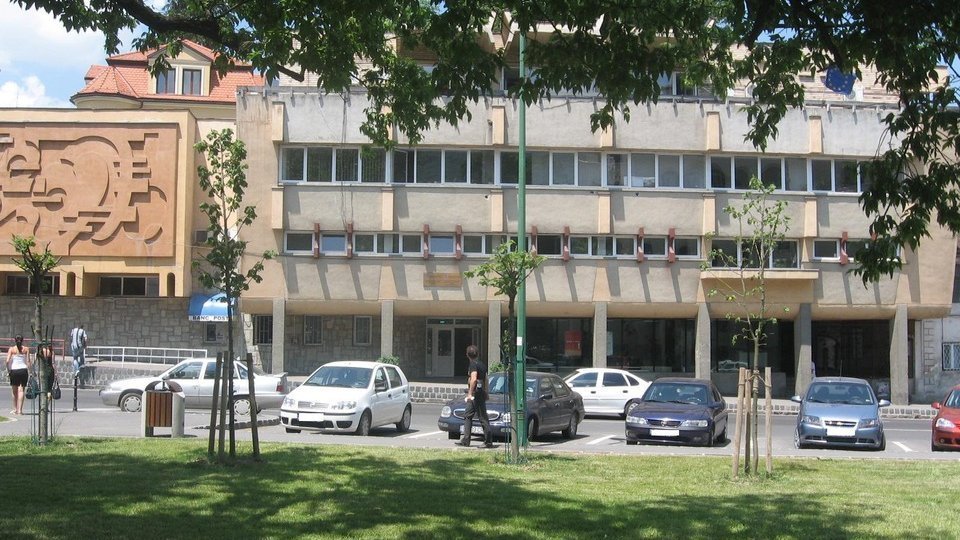 Peste 950 de locuri de muncă vacante, în evidența Agenției Județene pentru Ocuparea Forței de muncă Brașov