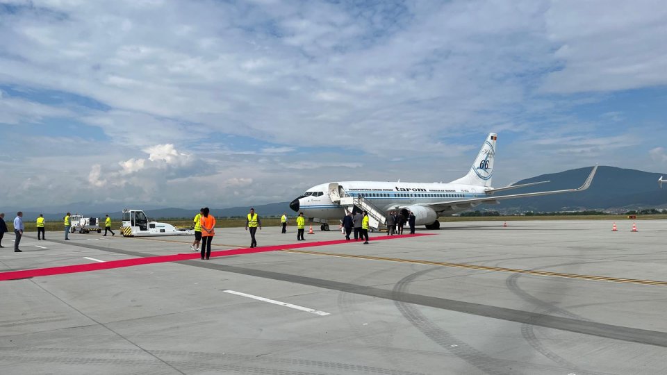 Un an cu aeroport la Brașov, aniversare fără mare fast