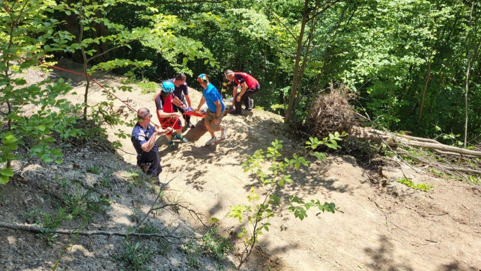 Mamă și fiică, rănite într-un accident de ATV la Zărneşti