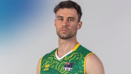 Graham Beau vine din august la Corona Brașov