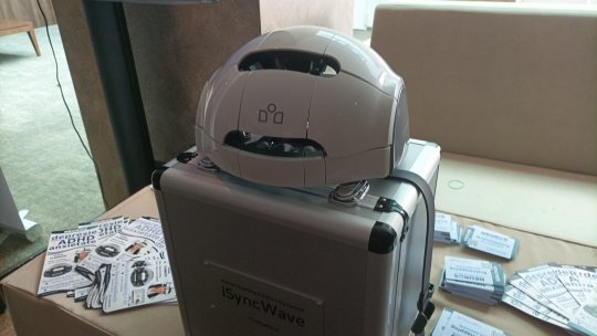 Casca specială care ar face vizibile boli invizibile