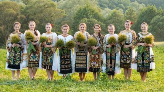 Triplă sărbătoare pe 24 iunie - Naşterea Sfântului Proroc Ioan Botezătorul, Sânzienele și Ziua Universală a Iei