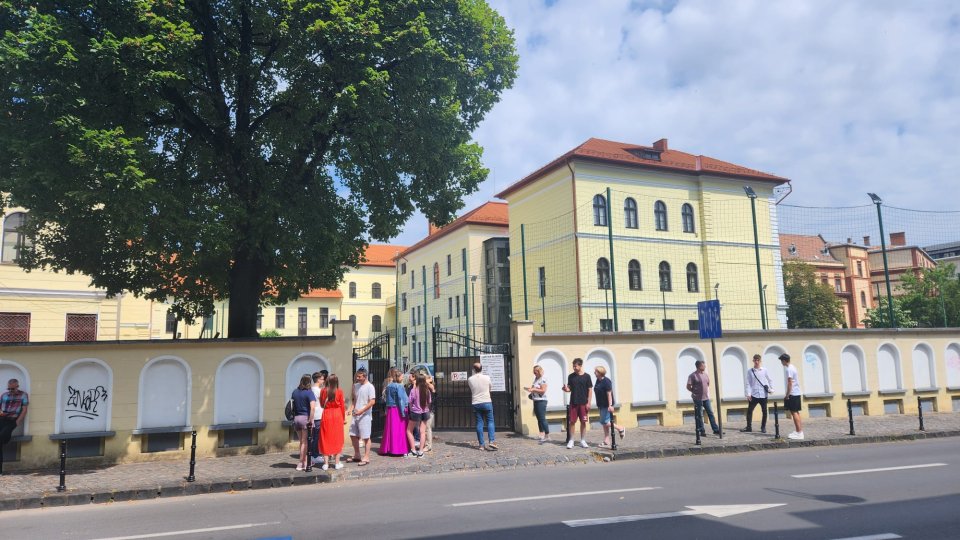 Evaluarea Naţională 2024. Elevii brașoveni au ieșit mulțumiți din sala de examen