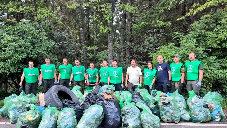 Acțiune de ecologizare la Pârâul Rece și Predeal VIDEO