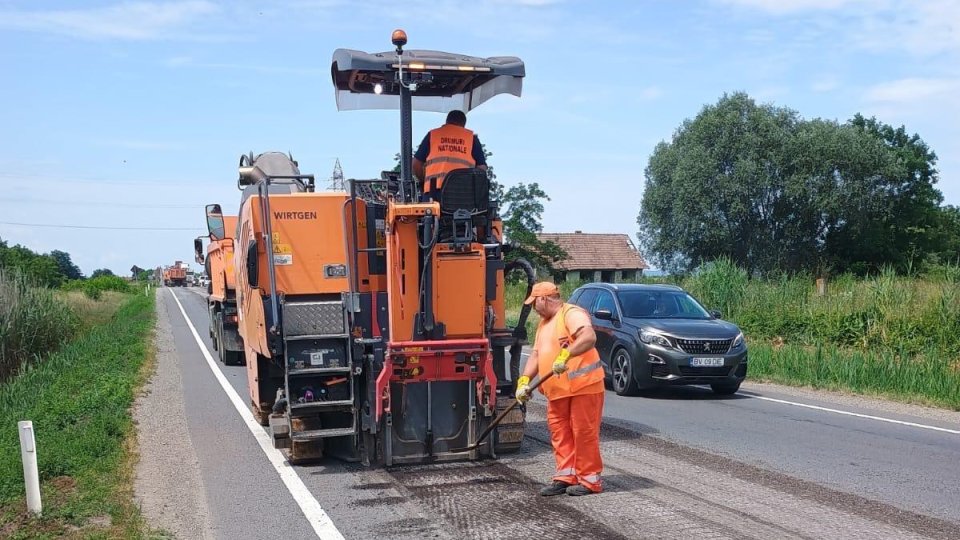 Atenție, șoferi! Se fac lucrări de reparații pe DN1