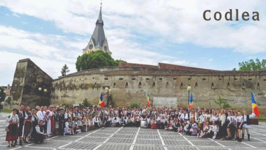 „Ia-ți cămașa de valoare și hai la aniversare!”