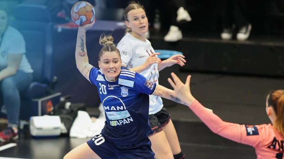 Larissa Araujo vine la Corona Brașov