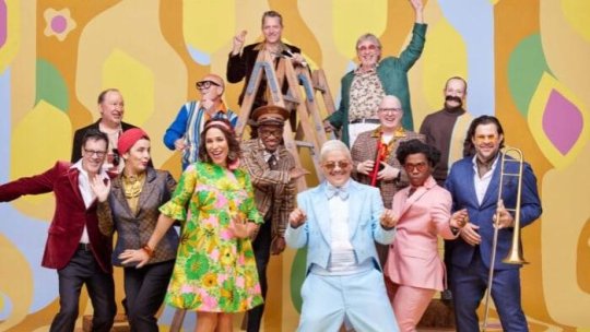 Concertul anului la Brașov! Pink Martini concertează în Piața Sfatului