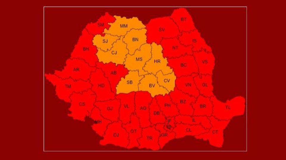 Codul roșu de caniculă a fost extins și prelungit până marți. La Brașov rămâne cod portocaliu