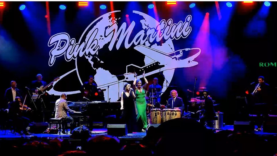 Pink Martini, concertul anului la Braşov | FOTO