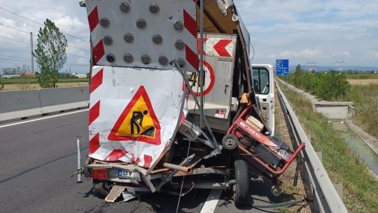 Autoutilitară DRDP lovită de TIR pe Varianta Brașov