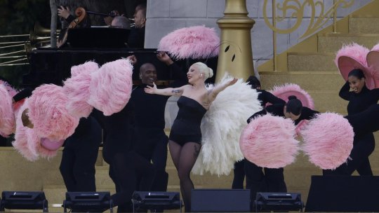Lady Gaga s-a logodit cu Michael Polansky