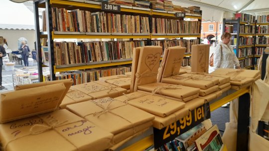 „Blind date with a book”, la Târgul de Carte Gaudeamus Brașov
