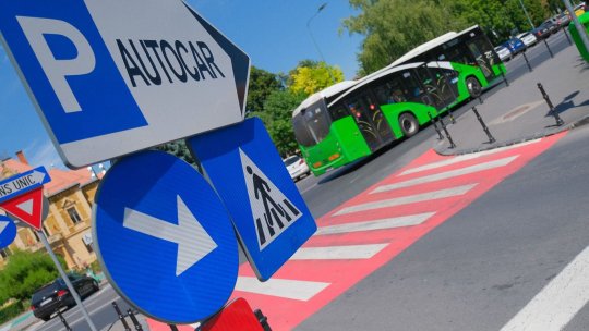 Municipalitatea brașoveană caută o firmă pentru realizarea semnalizărilor orizontale și verticale pe străzile orașului