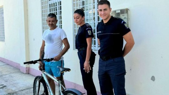 Polițiștii i-au adus bicicleta furată din fața blocului